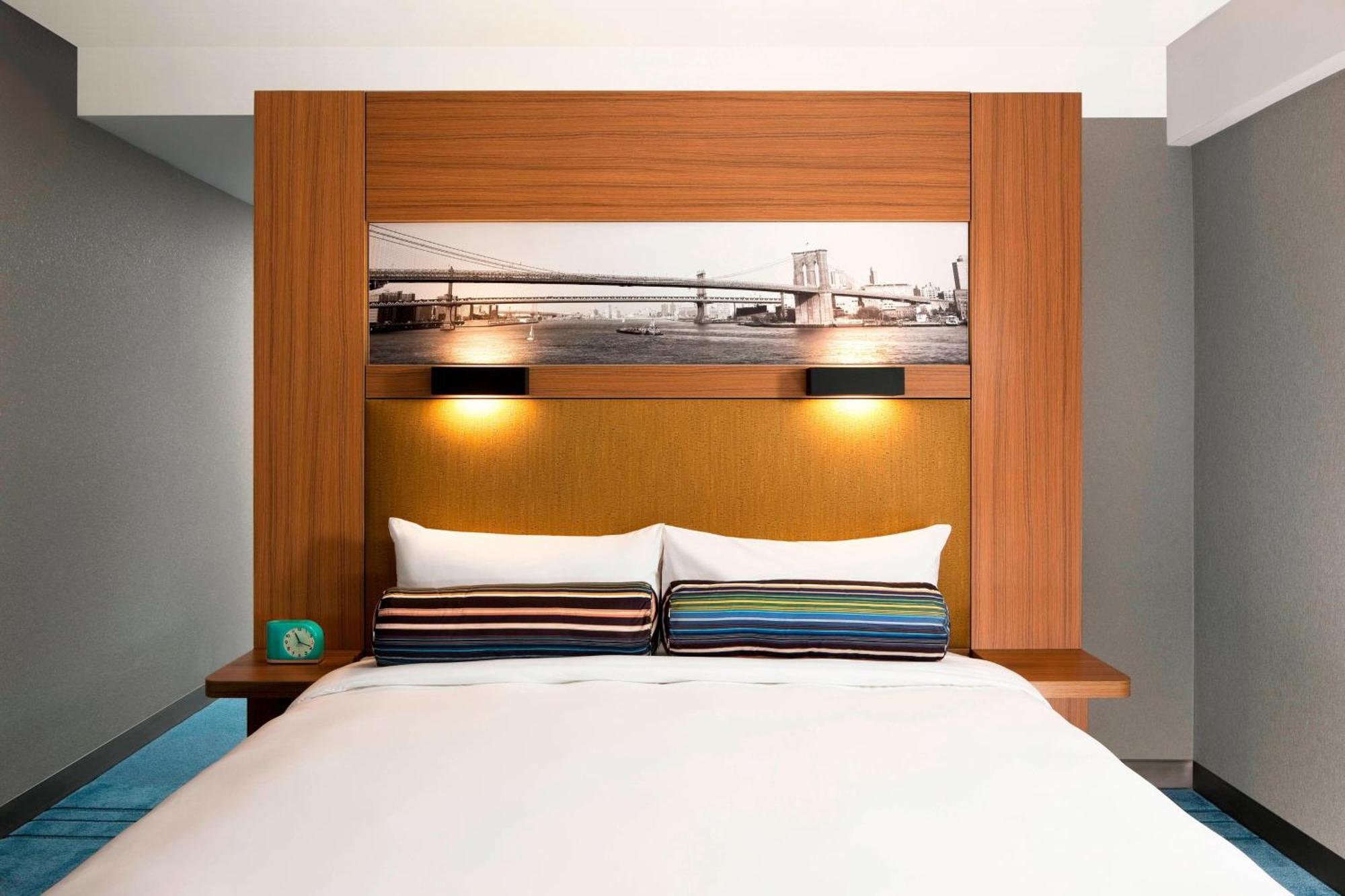 Aloft Brooklyn 3*